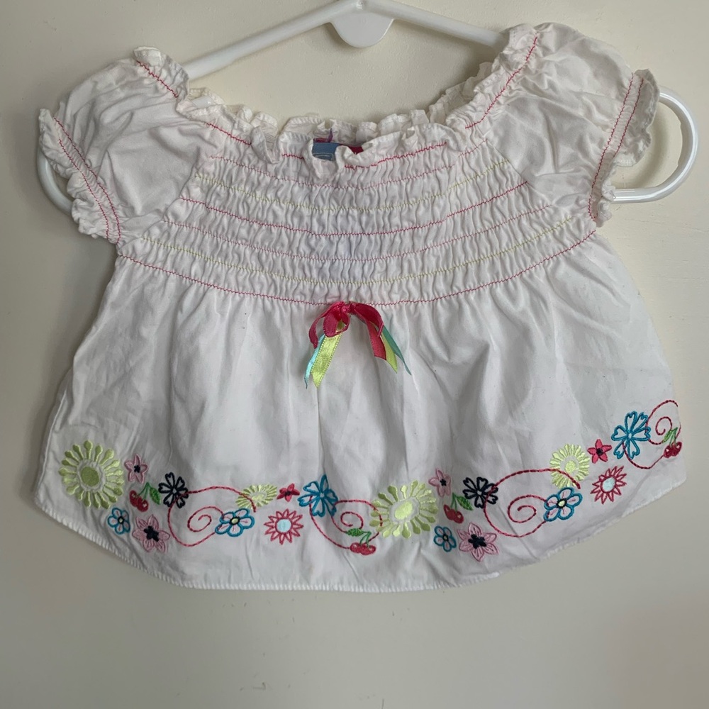 Skechers White Kids‎ Top with Colorful Embroidery